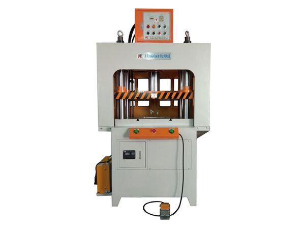 鋁制品沖邊機(jī)、油壓切邊機(jī)
